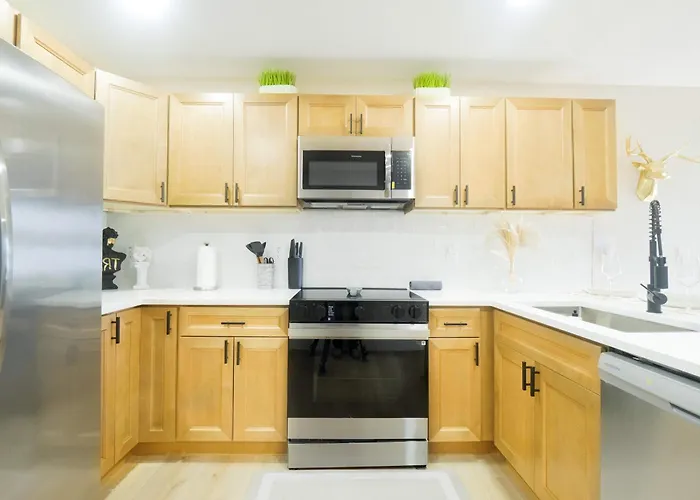 Retreat Near Asu & Mill Ave Holiday home